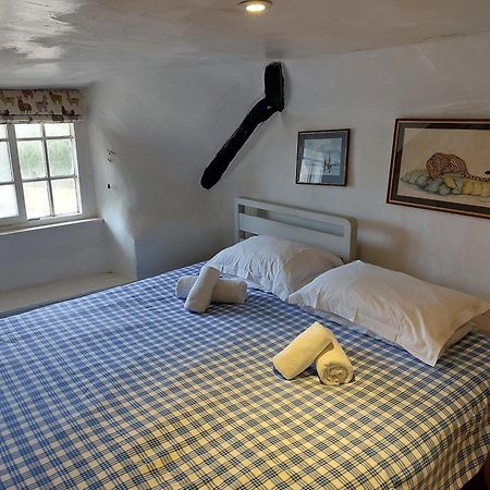 Stable Cottage - Sleeps 6, Near Lulworth Cove Dorchester Exterior photo