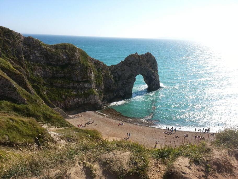 Stable Cottage - Sleeps 6, Near Lulworth Cove Dorchester Exterior photo