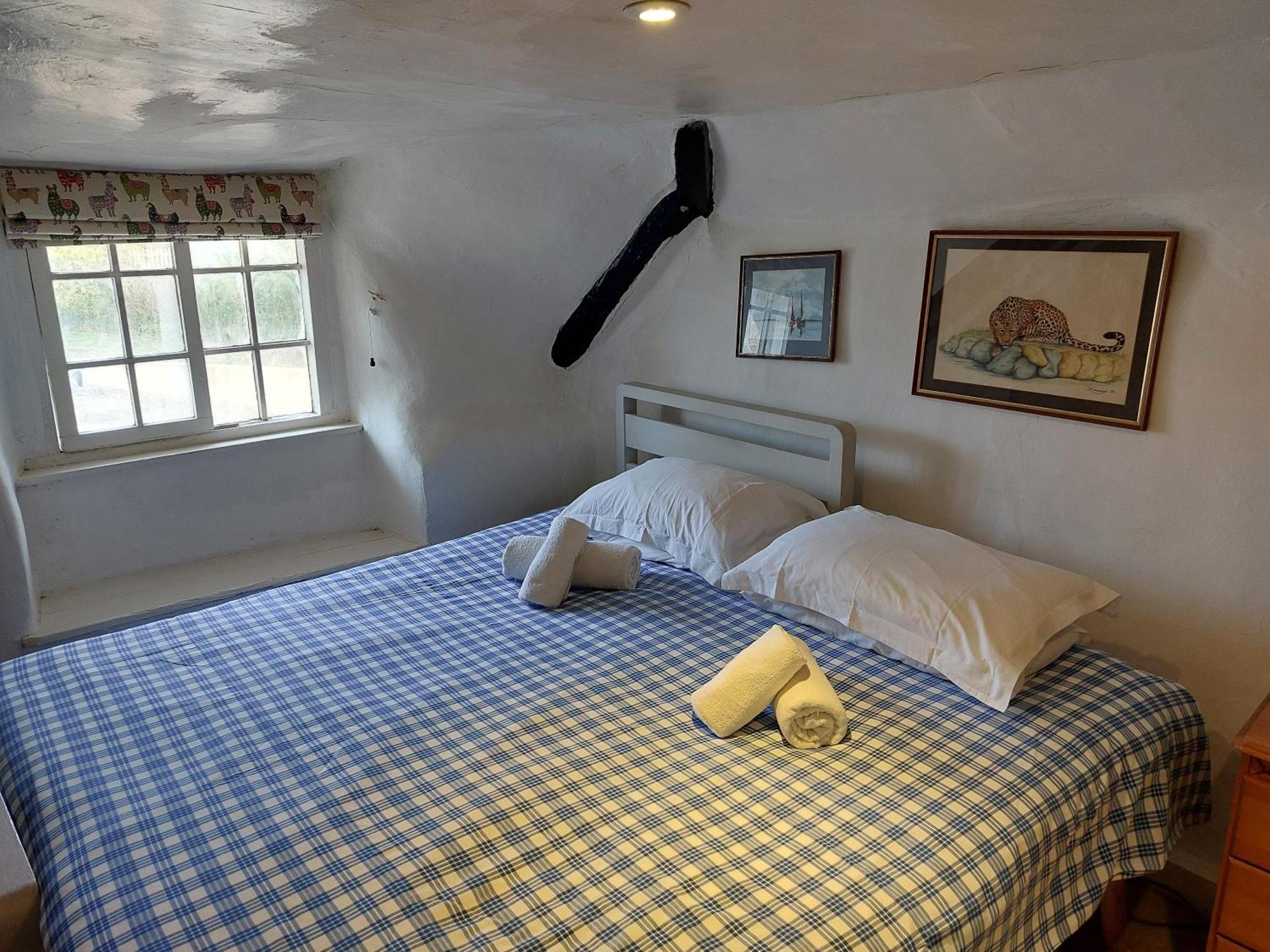 Stable Cottage - Sleeps 6, Near Lulworth Cove Dorchester Exterior photo